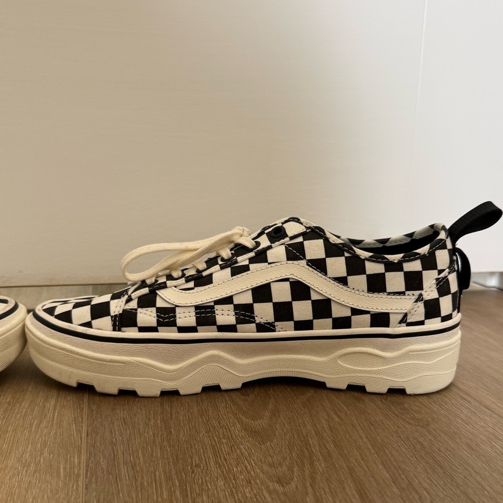 Vans checkerboard lace up shoes - Picture 7 of 13